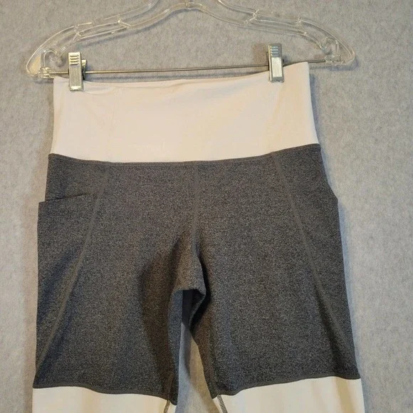 ATHLETA Womens Crop Leggings Size Small Gray/White RN #54023 Side Pockets EUC - Picture 3 of 12